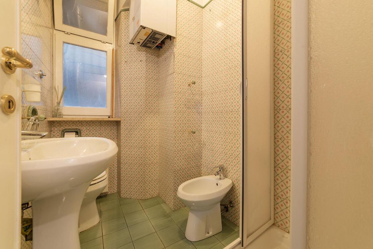 Trastevere & Ponte Sisto Cozy Flat Рим Экстерьер фото