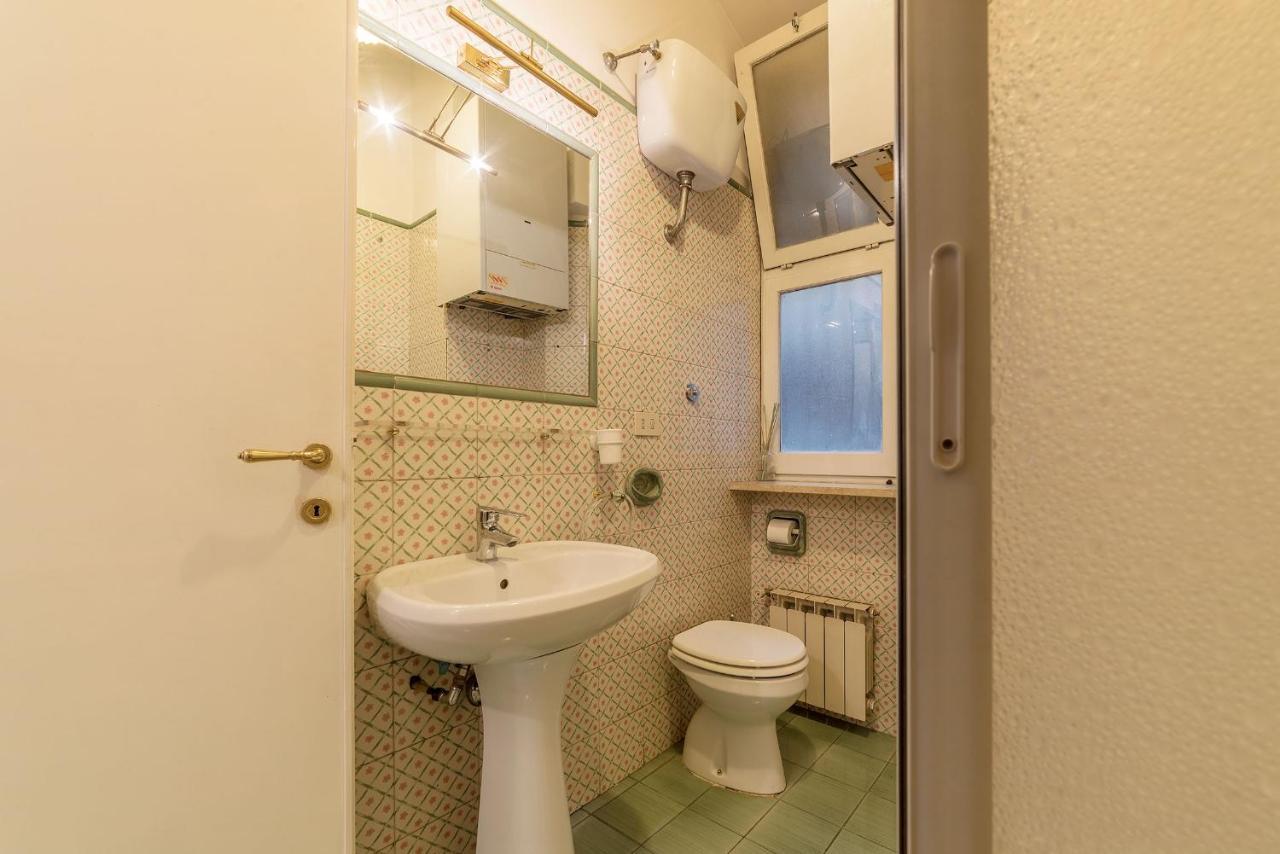 Trastevere & Ponte Sisto Cozy Flat Рим Экстерьер фото